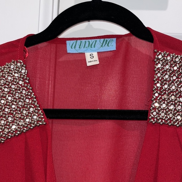 Red blouse - Picture 2 of 5